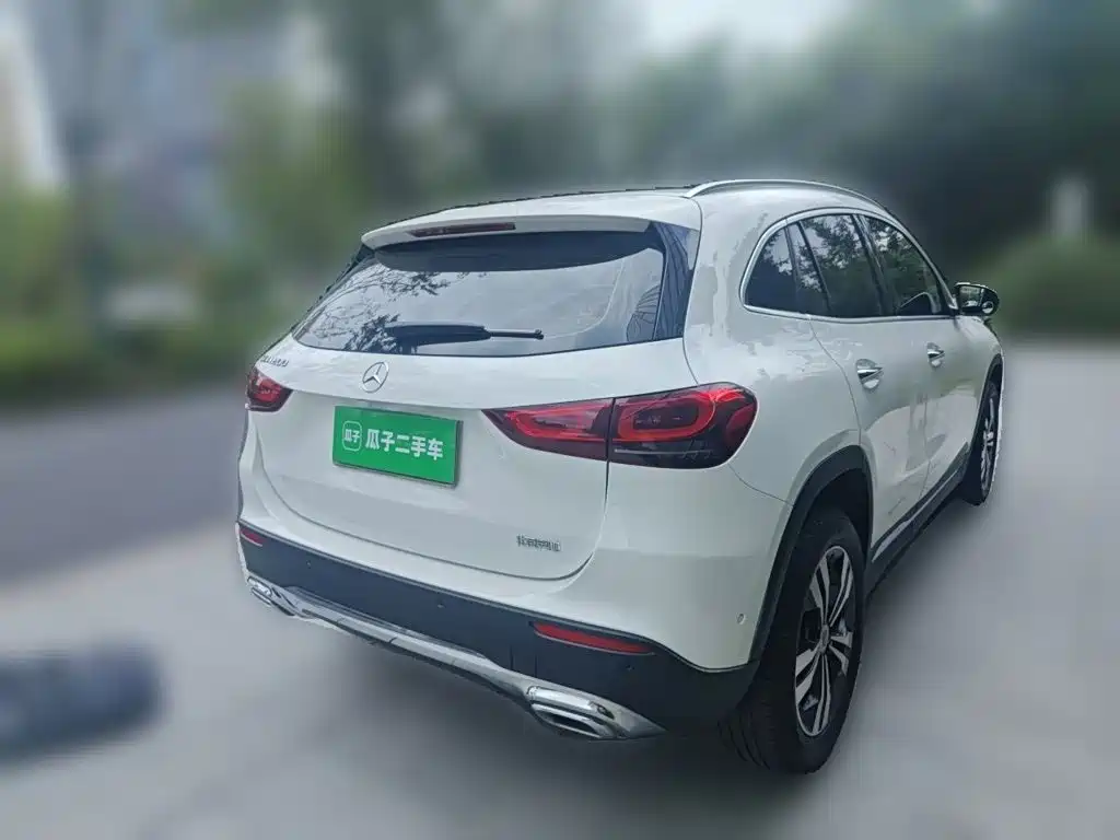 Mercedes-Benz GLA 2021