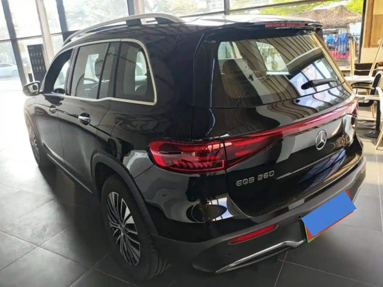 Mercedes-Benz EQB 2024