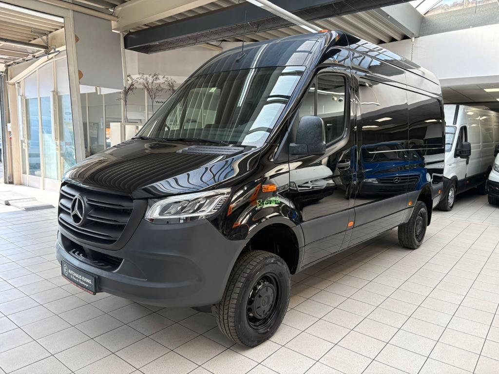 Mercedes-Benz SPRINTER 2024