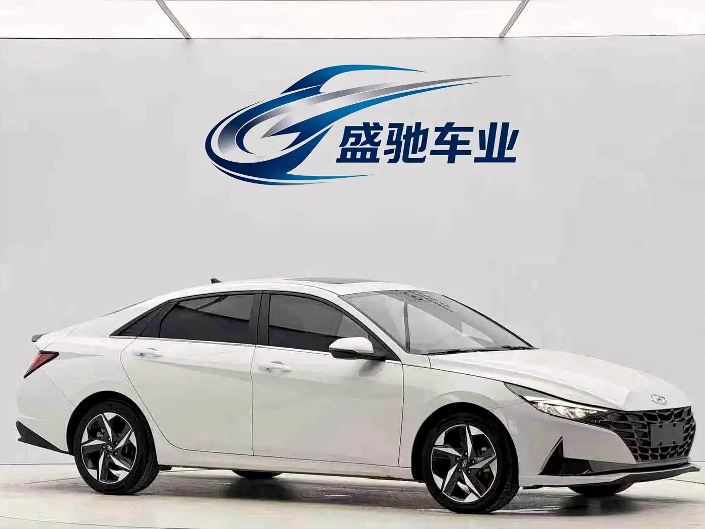 Hyundai Elantra 2022
