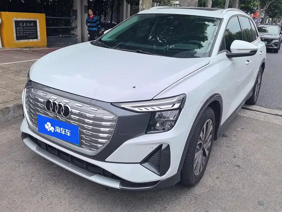 Audi Q5 e-tron 2023