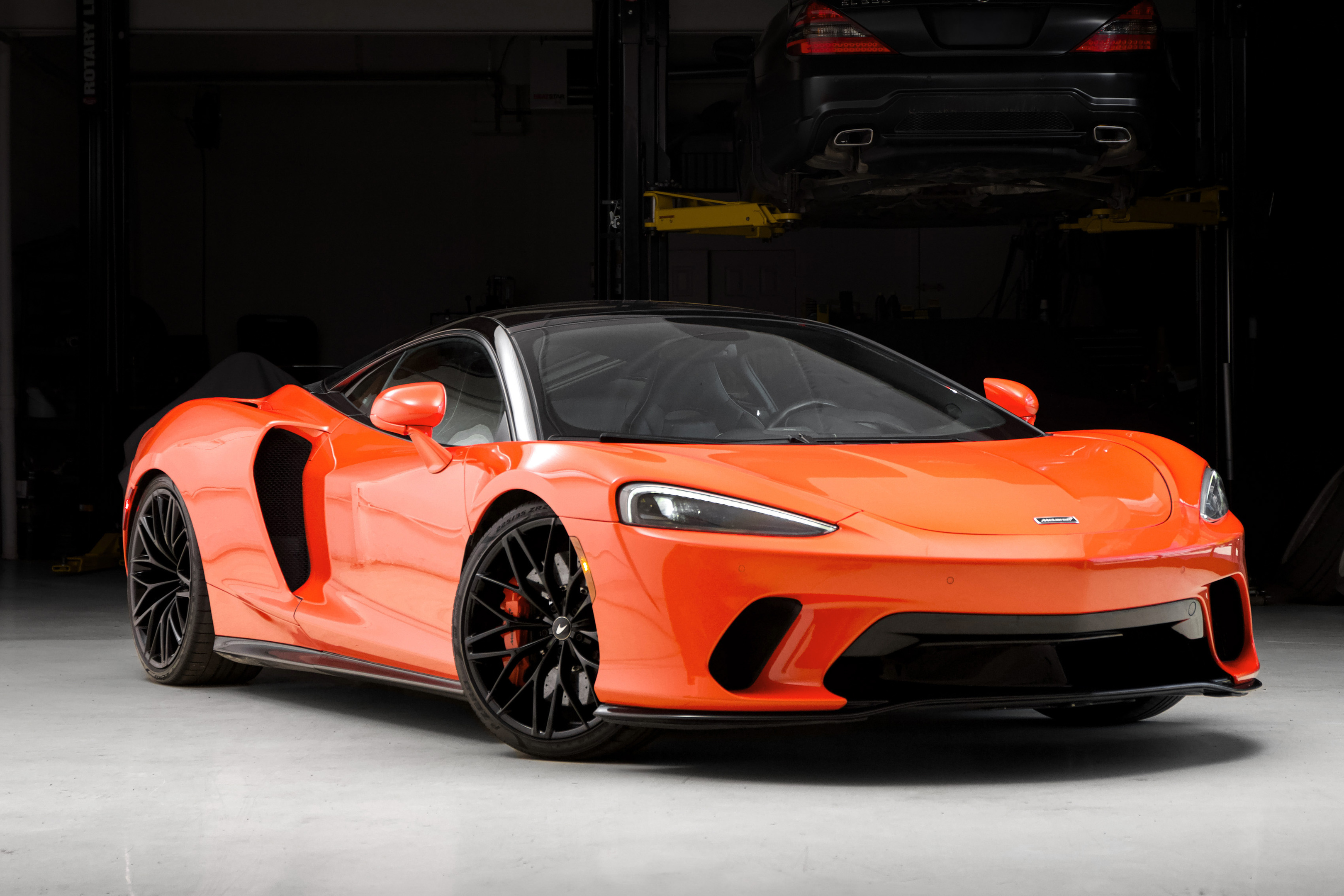 McLaren GT 2021