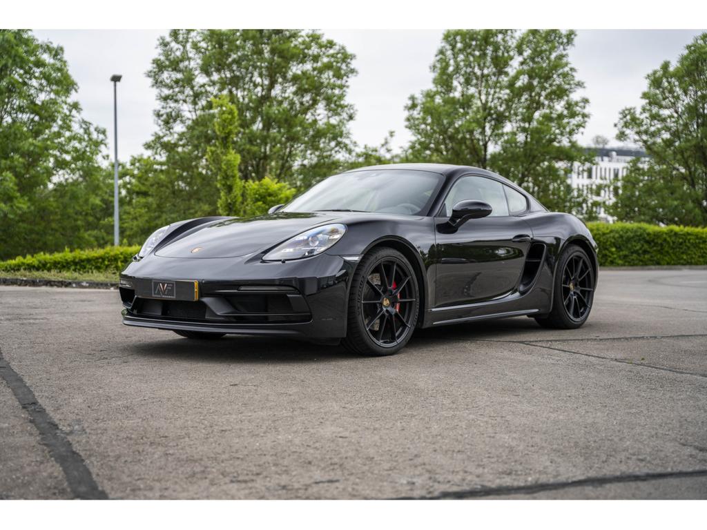 Porsche Cayman 2021