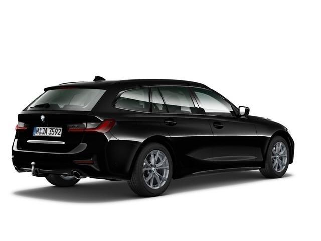 BMW 330 2022
