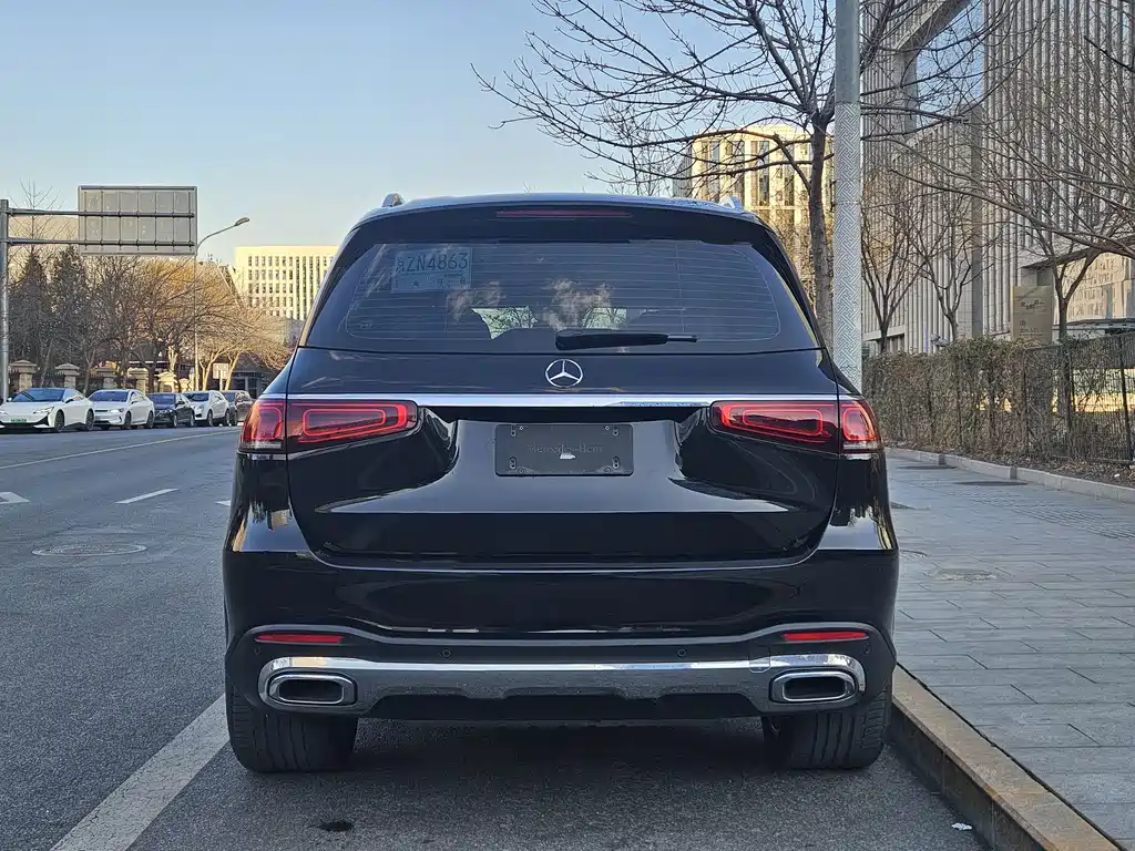 Mercedes-Benz GLS 2023