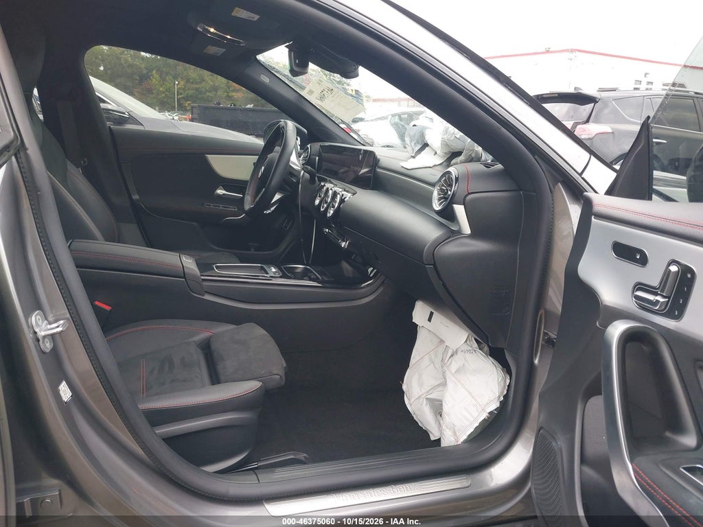 Mercedes-Benz CLA 2024