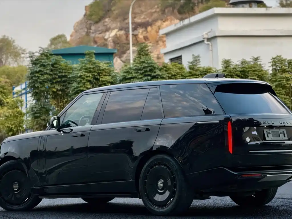 Land Rover Range Rover 2023