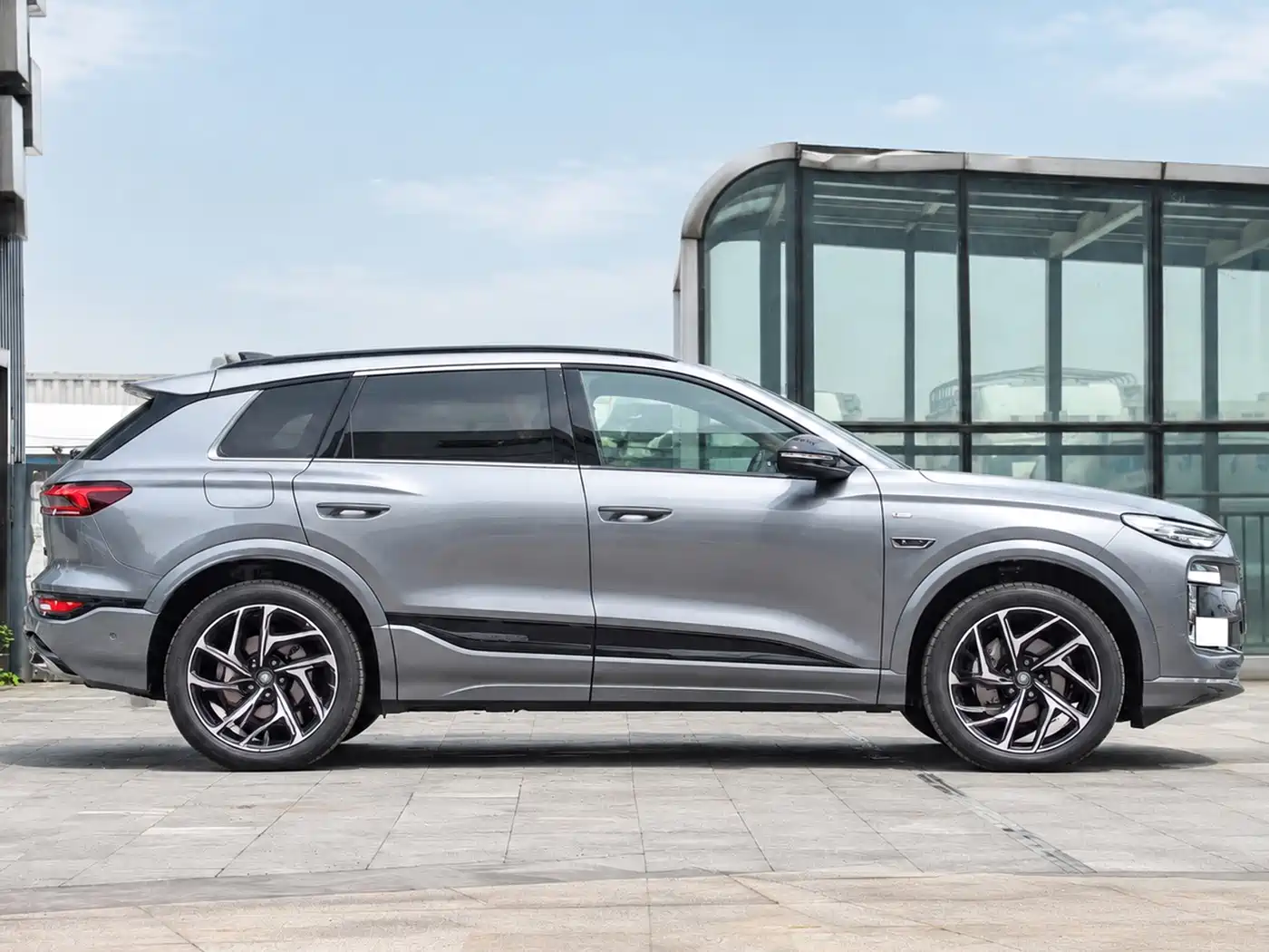Audi e-tron 2025