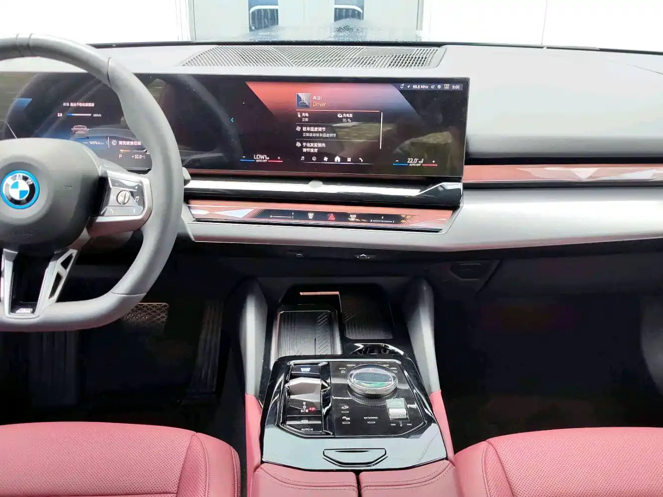BMW i5 2025