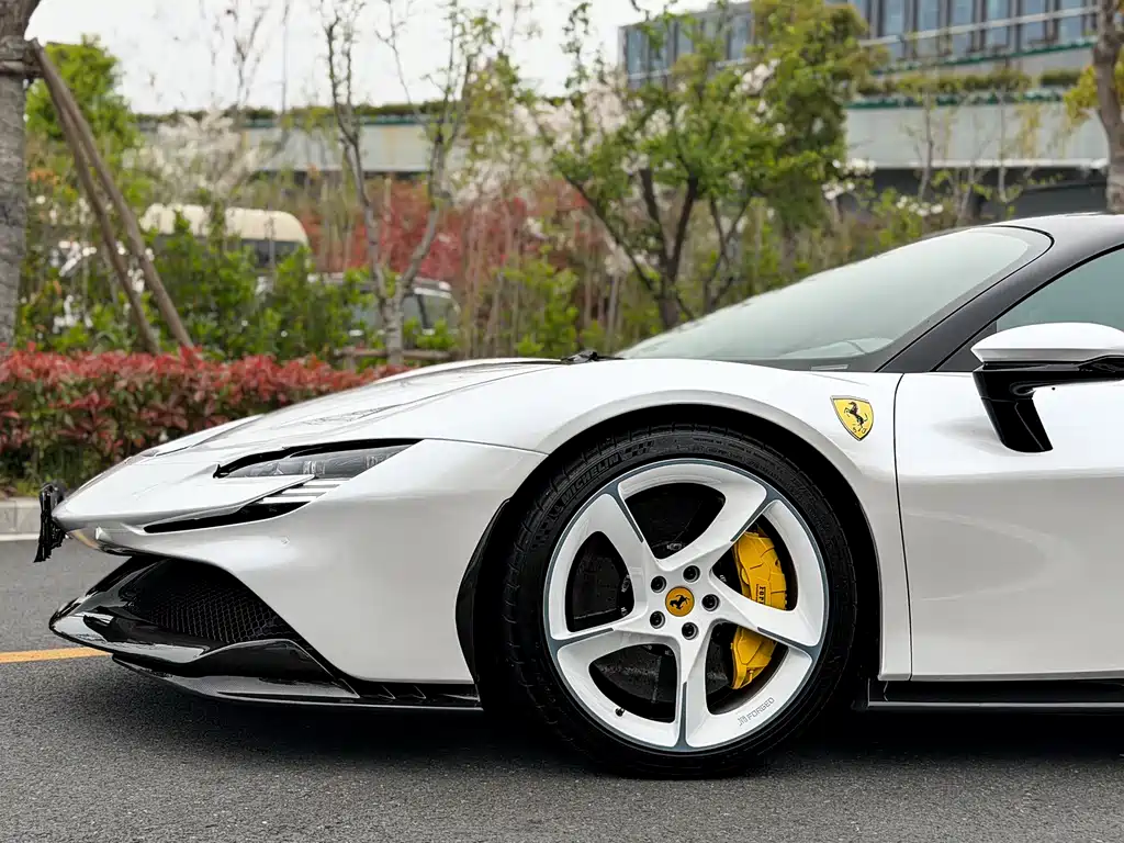 Ferrari SF90 2022