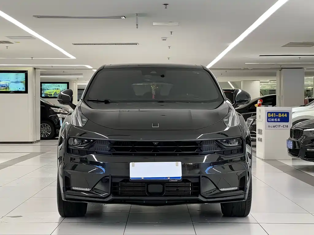 Lynk & Co 05 2022