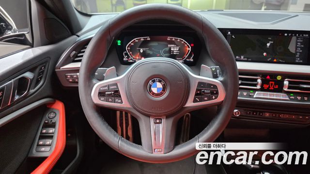 BMW 1 серии 2021