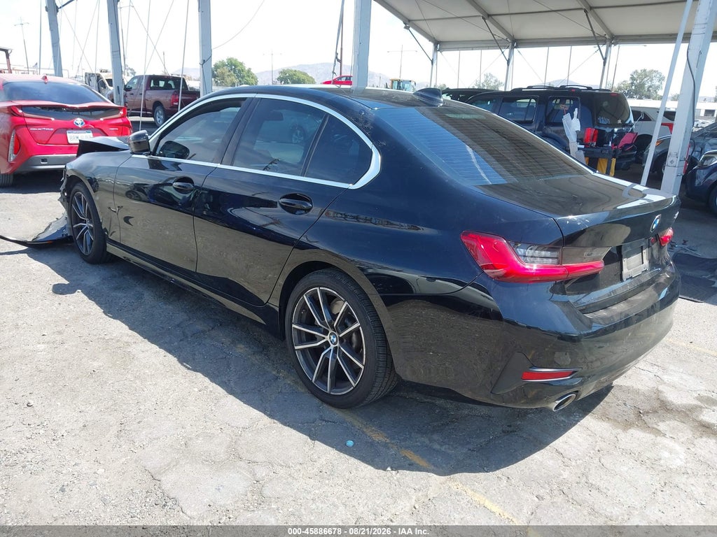 BMW 330 2021