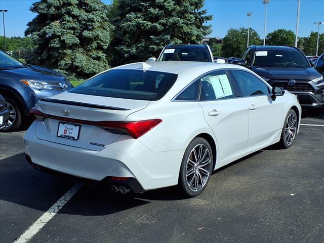 Toyota Avalon 2022