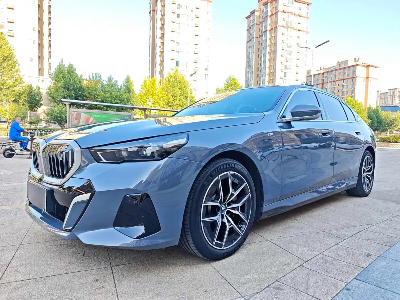 BMW i5 2024