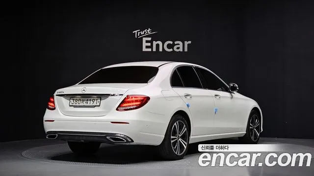 Mercedes-Benz E-Класс 2020