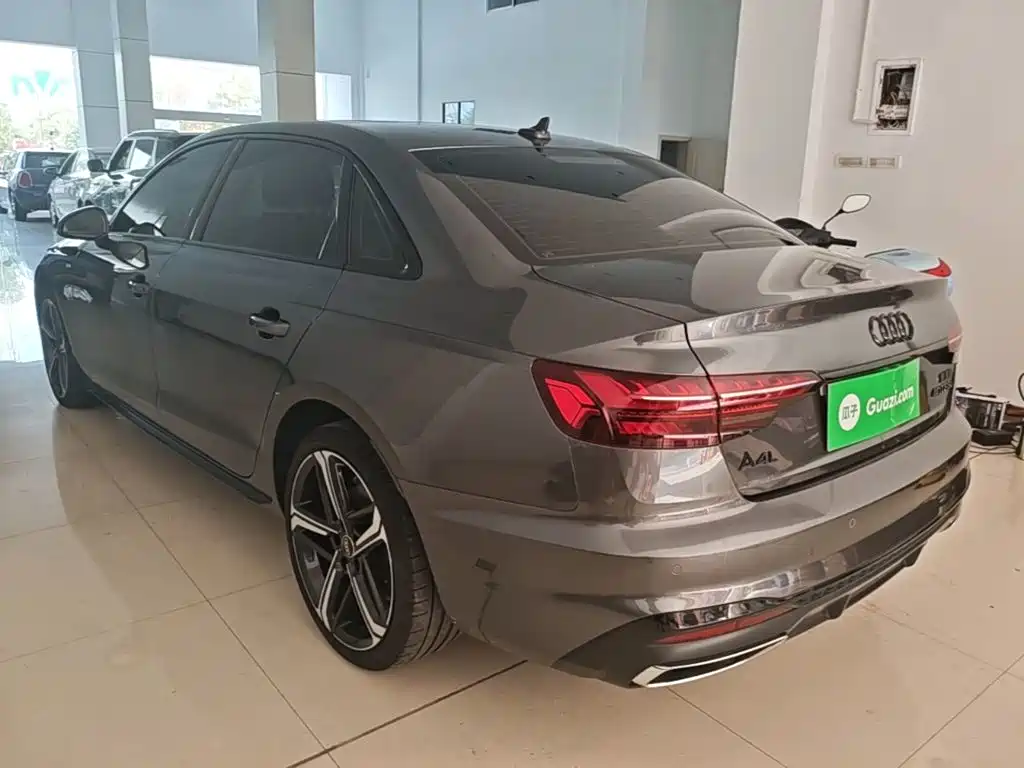 Audi A4 2024