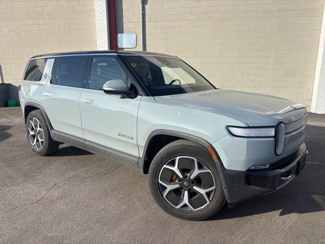 Rivian R1S 2023