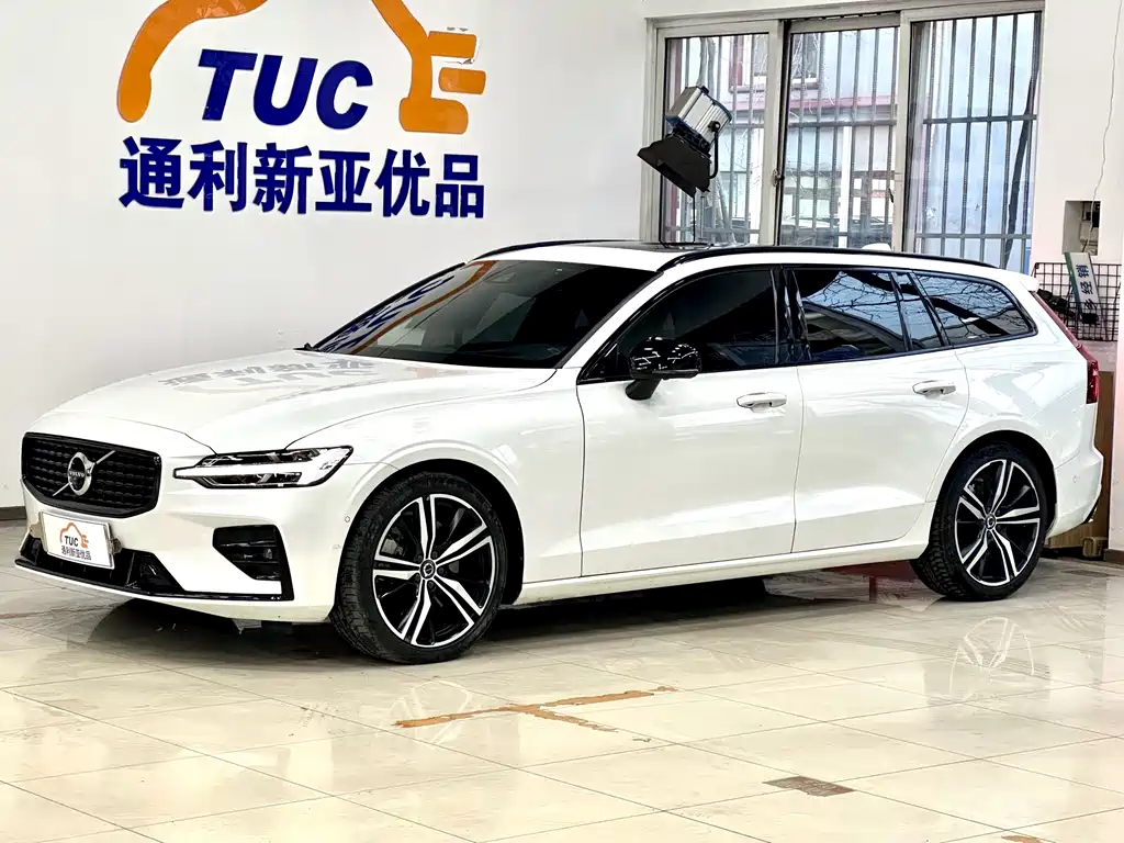 Volvo V60 2021