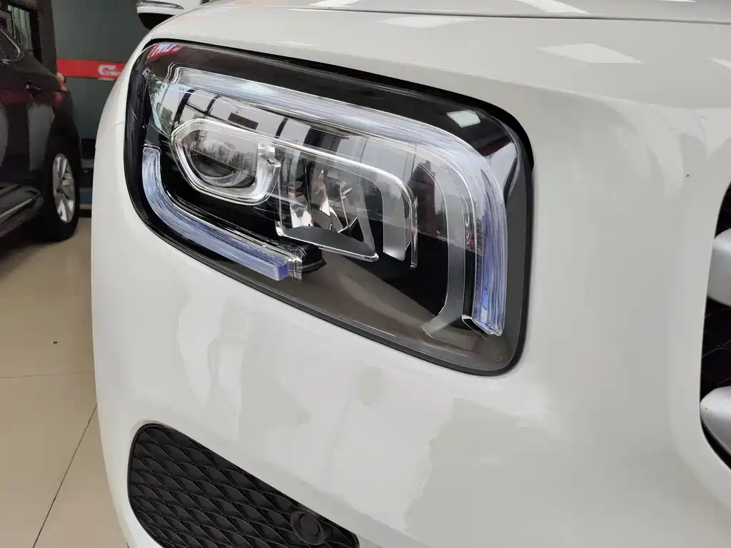 Mercedes-Benz GLB 2022