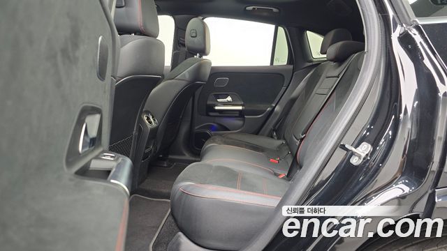 Mercedes-Benz EQA 2024