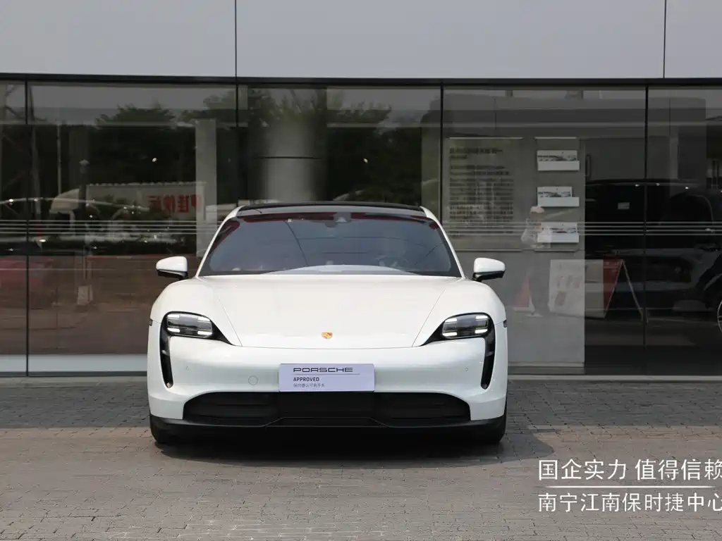 Porsche Taycan 2023