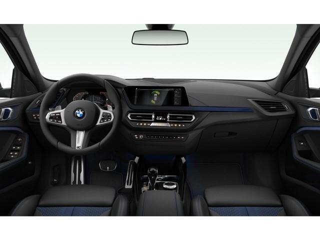 BMW 118 2023