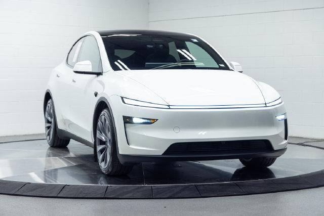 Tesla Model Y 2026