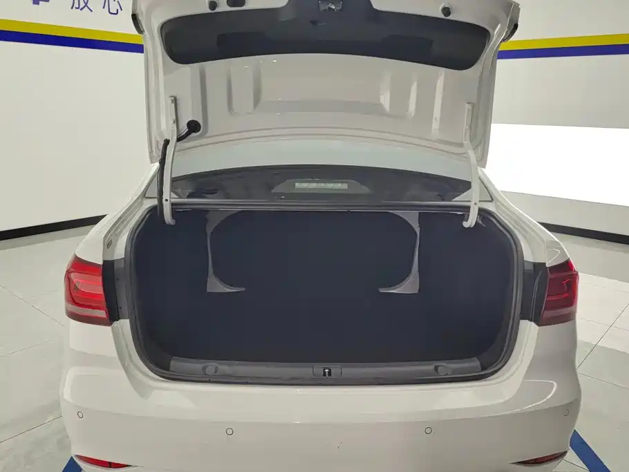 Volkswagen Lavida 2022