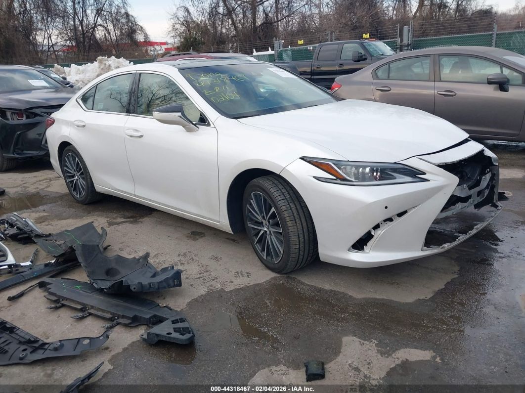 Lexus ES 2023
