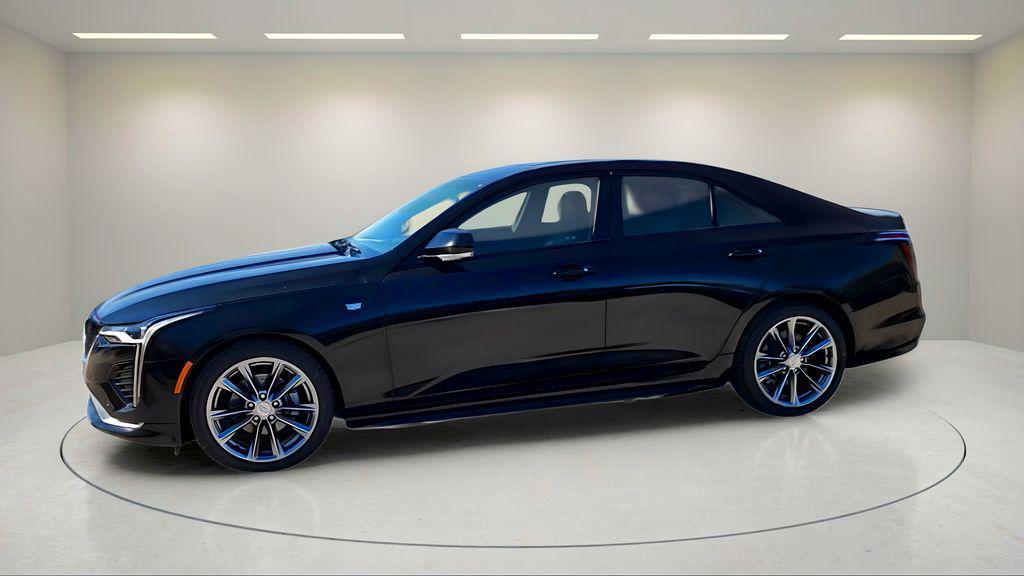 Cadillac CT4 2025