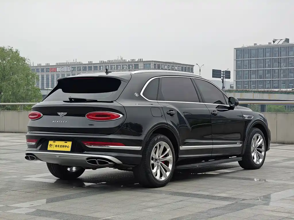 Bentley Bentayga 2023
