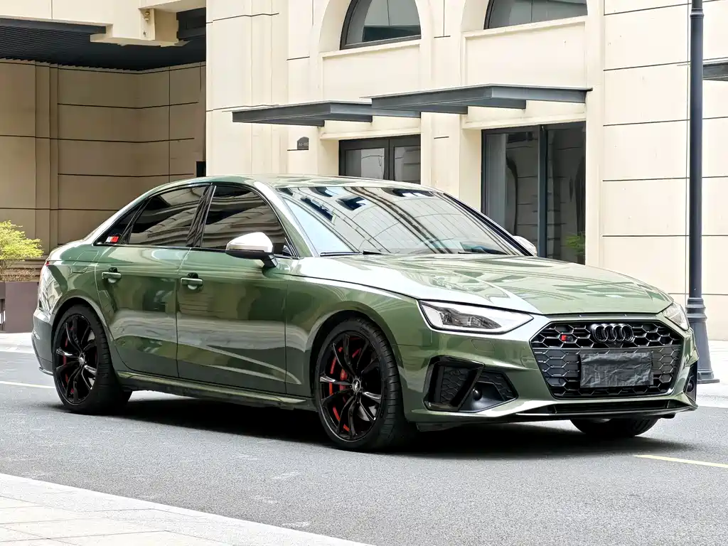 Audi S4 2024