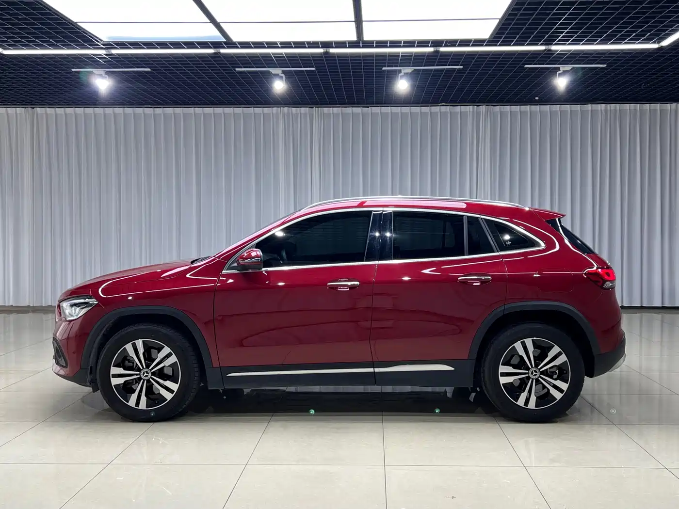 Mercedes-Benz GLA 2023