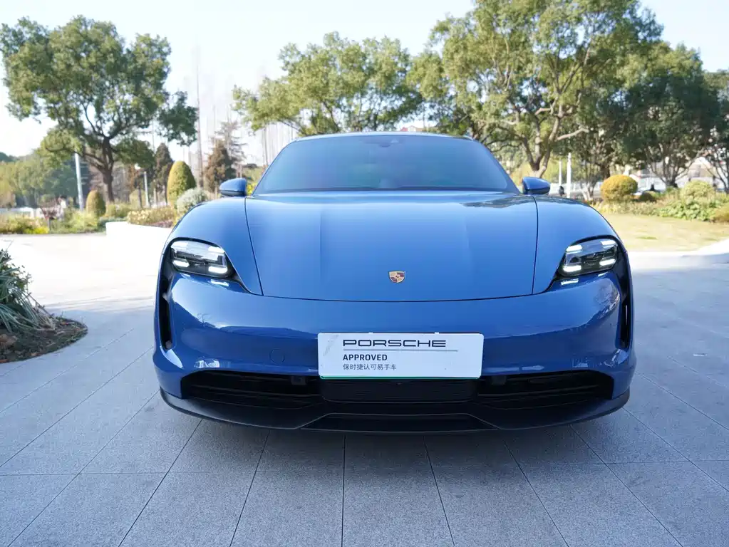 Porsche Taycan 2024