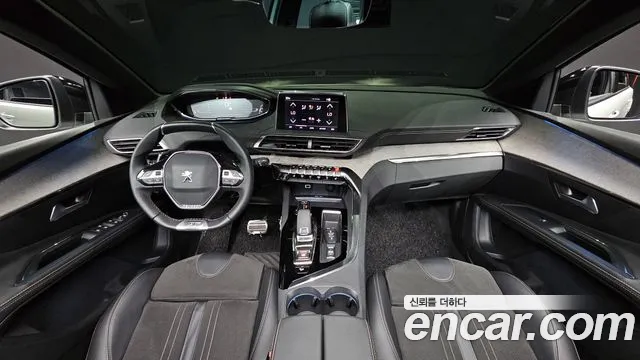 Peugeot 5008 2021