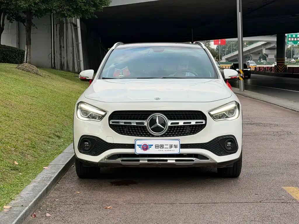 Mercedes-Benz GLA 2021