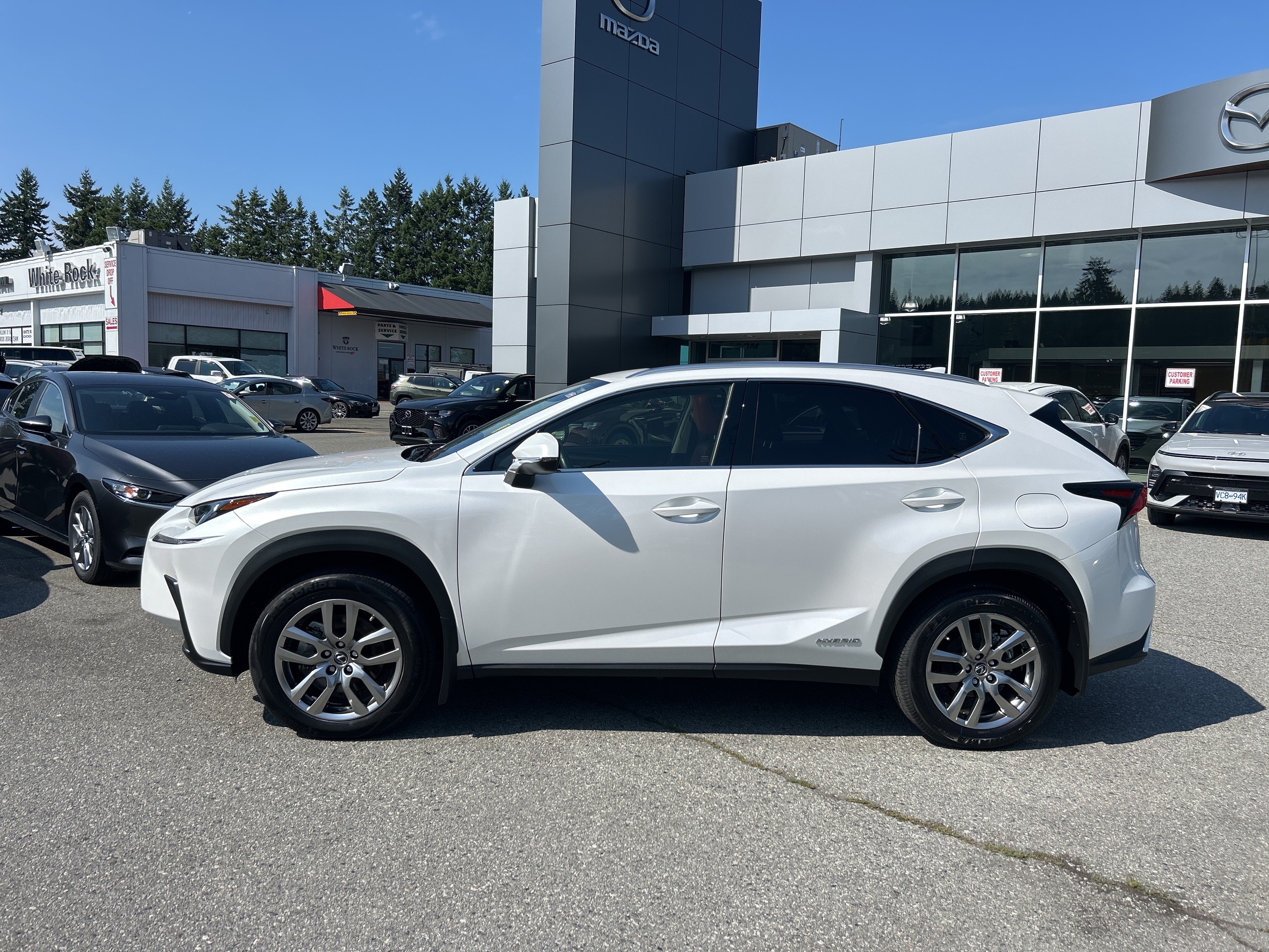 Lexus NX 2021