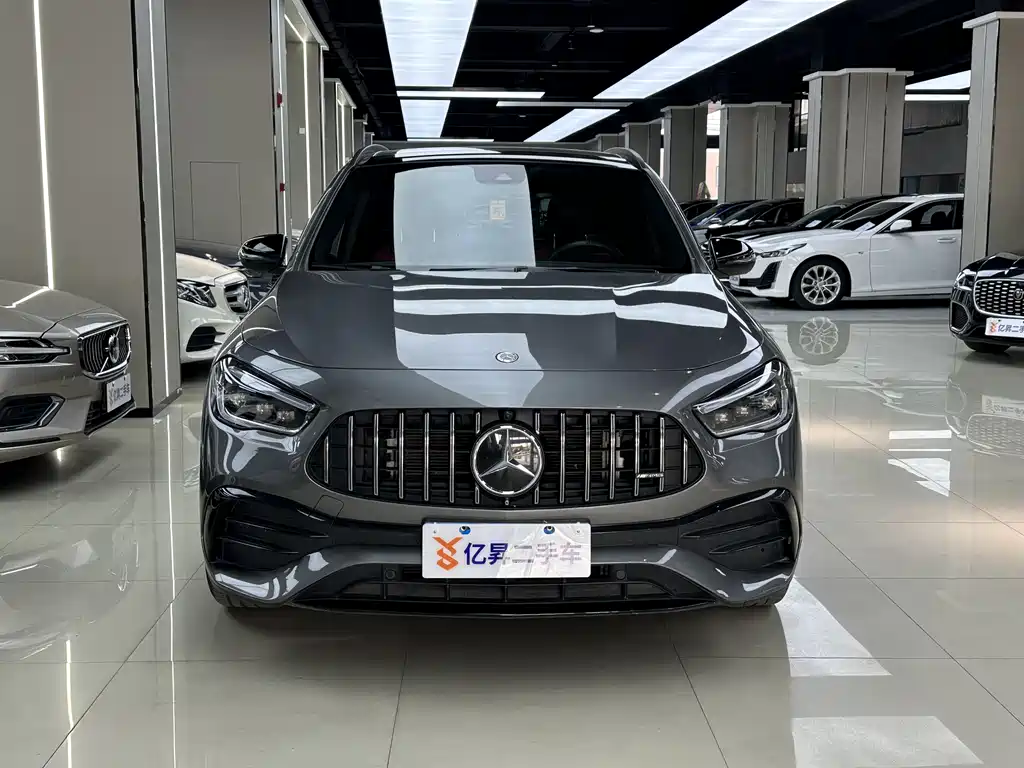 Mercedes-Benz GLA AMG 2024