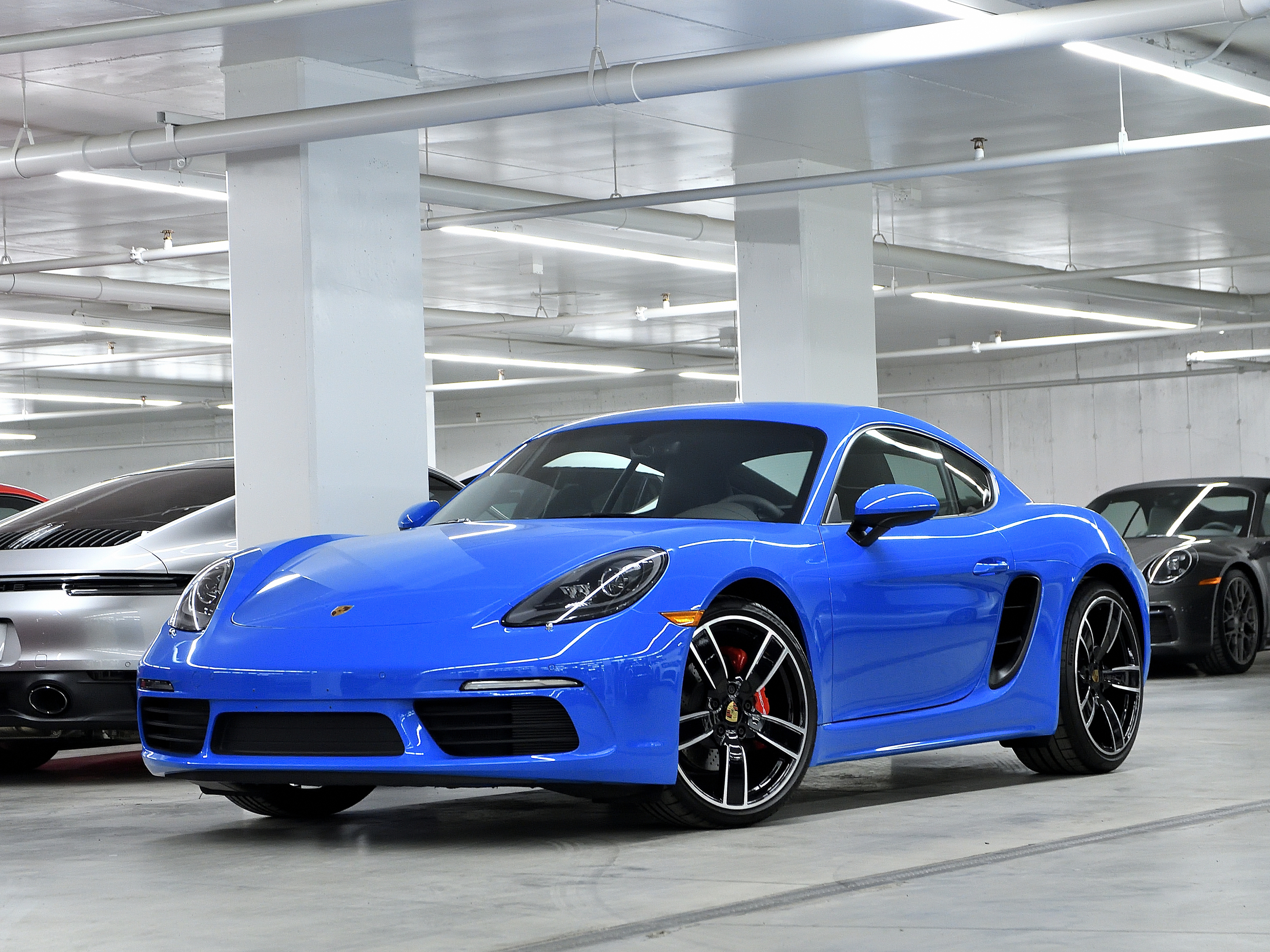 Porsche Cayman 2024