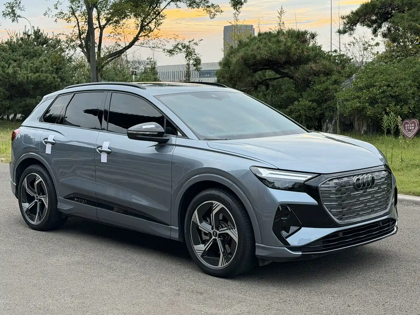 Audi Q4 e-tron 2024