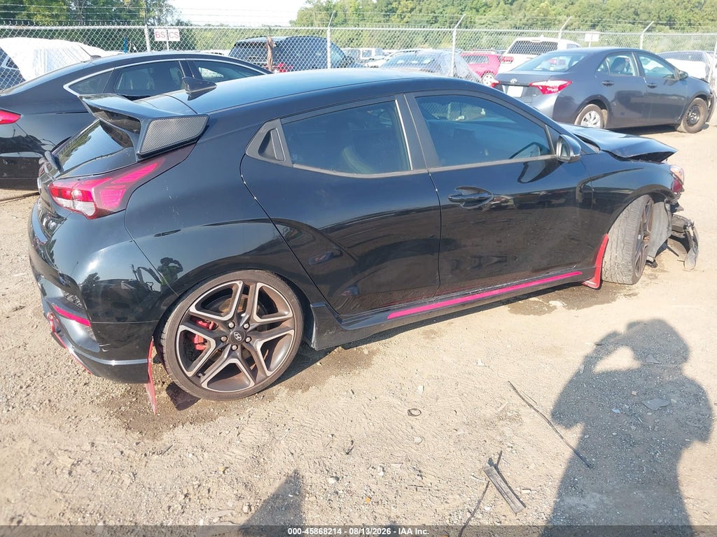 Hyundai Veloster 2022
