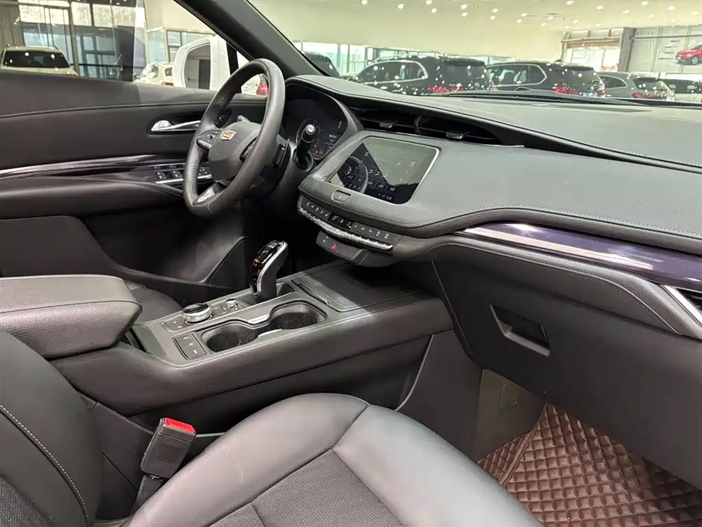 Cadillac XT4 2021