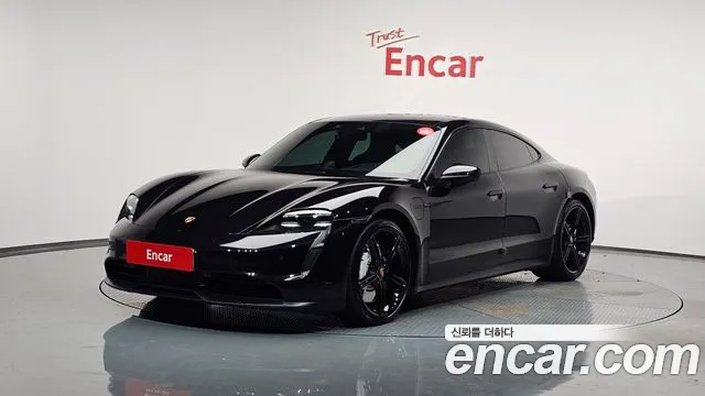 Porsche Taycan 2021