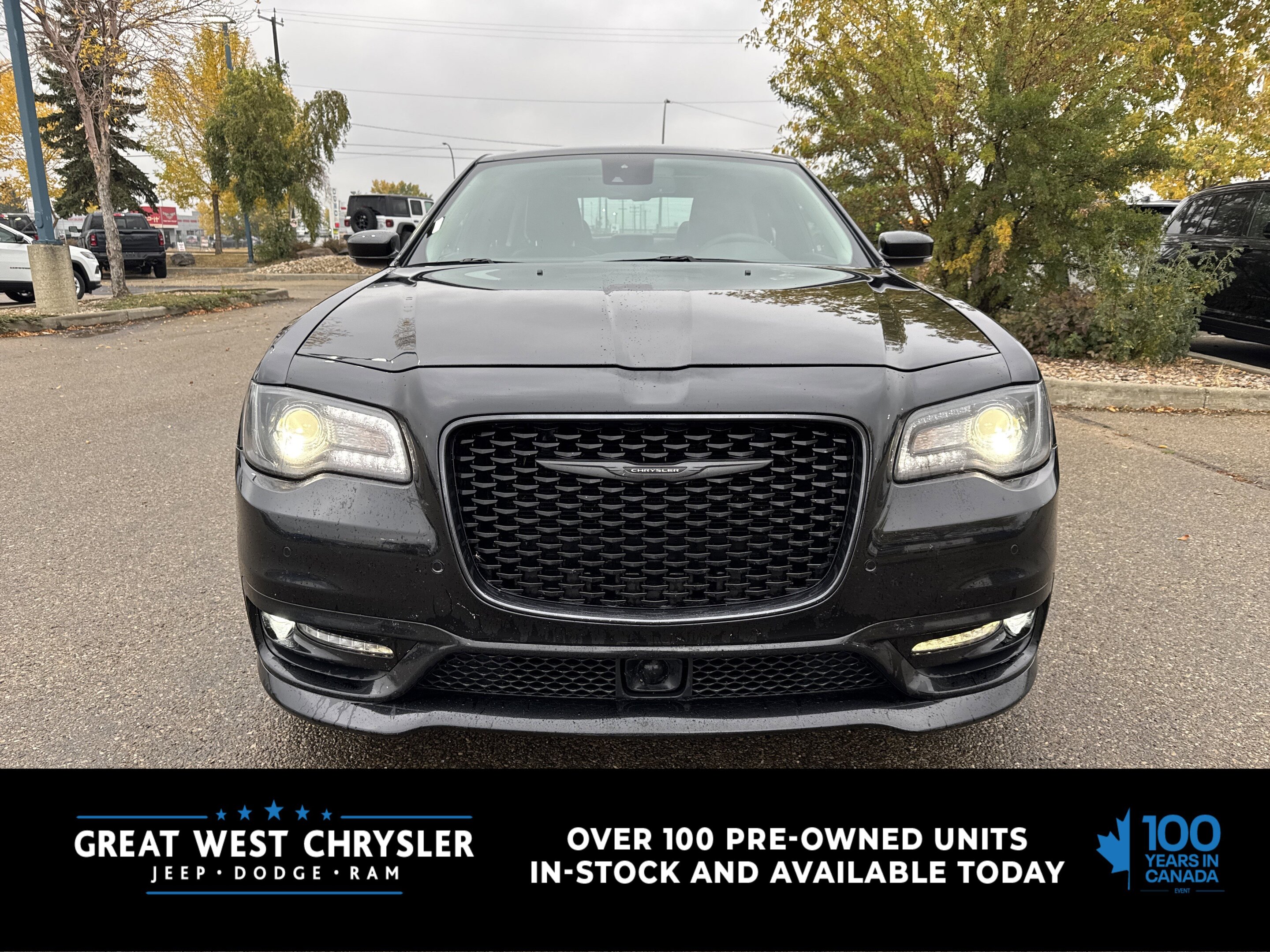 Chrysler 300 2023