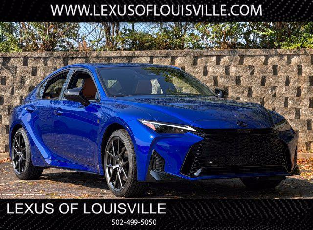Lexus IS 2026