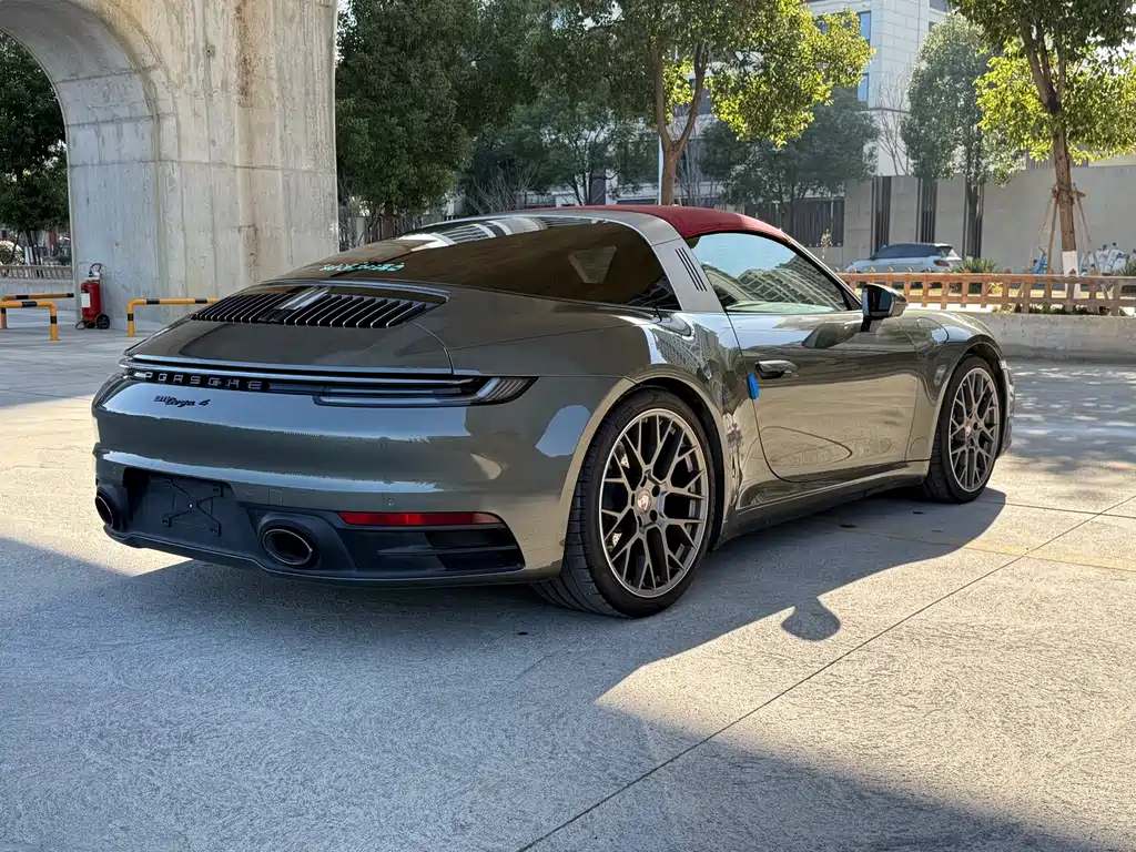 Porsche 911 2022