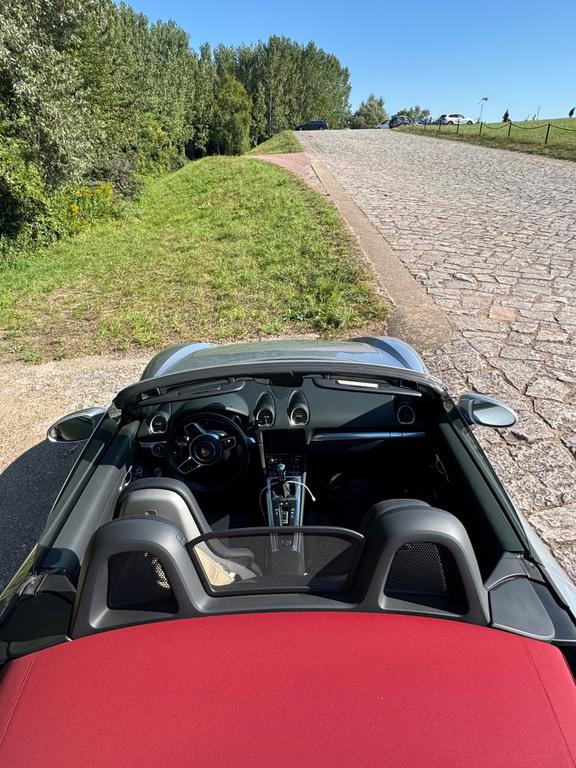 Porsche Boxster 2021