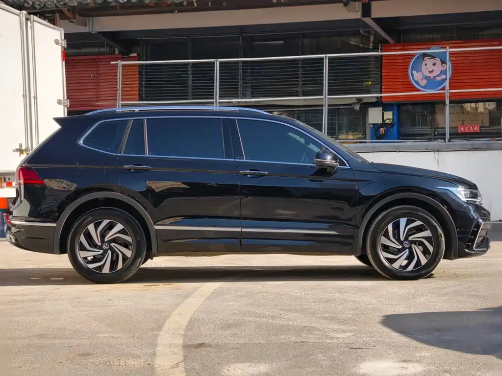Volkswagen Tiguan 2024