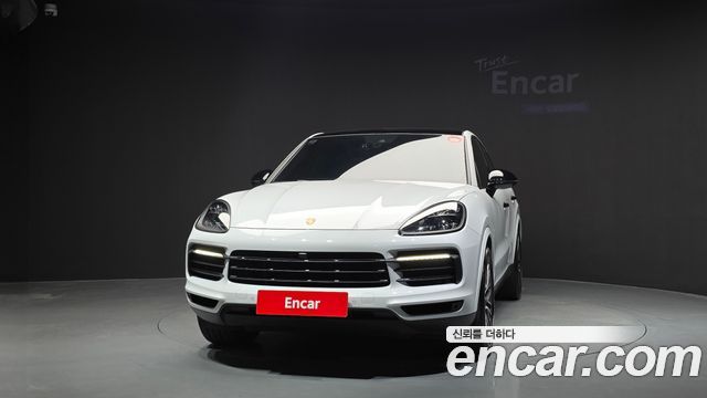 Porsche Cayenne 2021